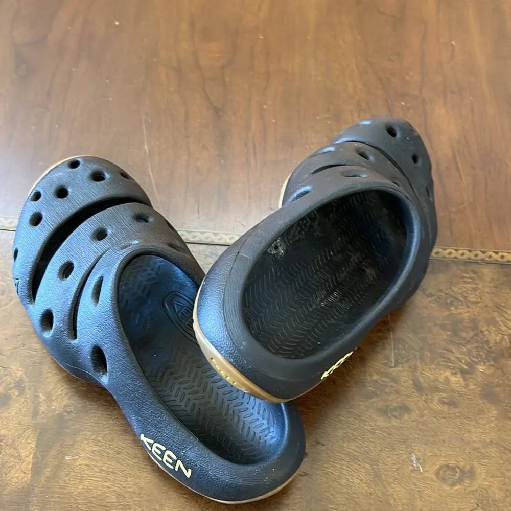 KEEN Yogui Arts Clogs / slip on - Picture 11 of 11